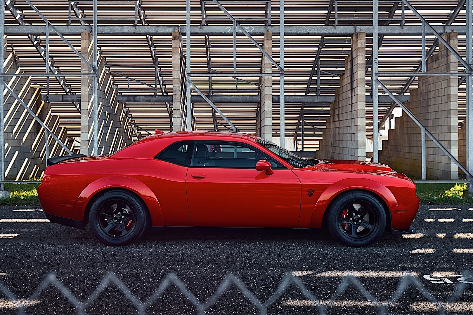 Dodge challenger srt demon