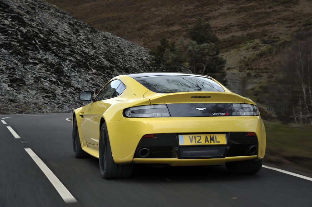 aston martin v12 vantage S