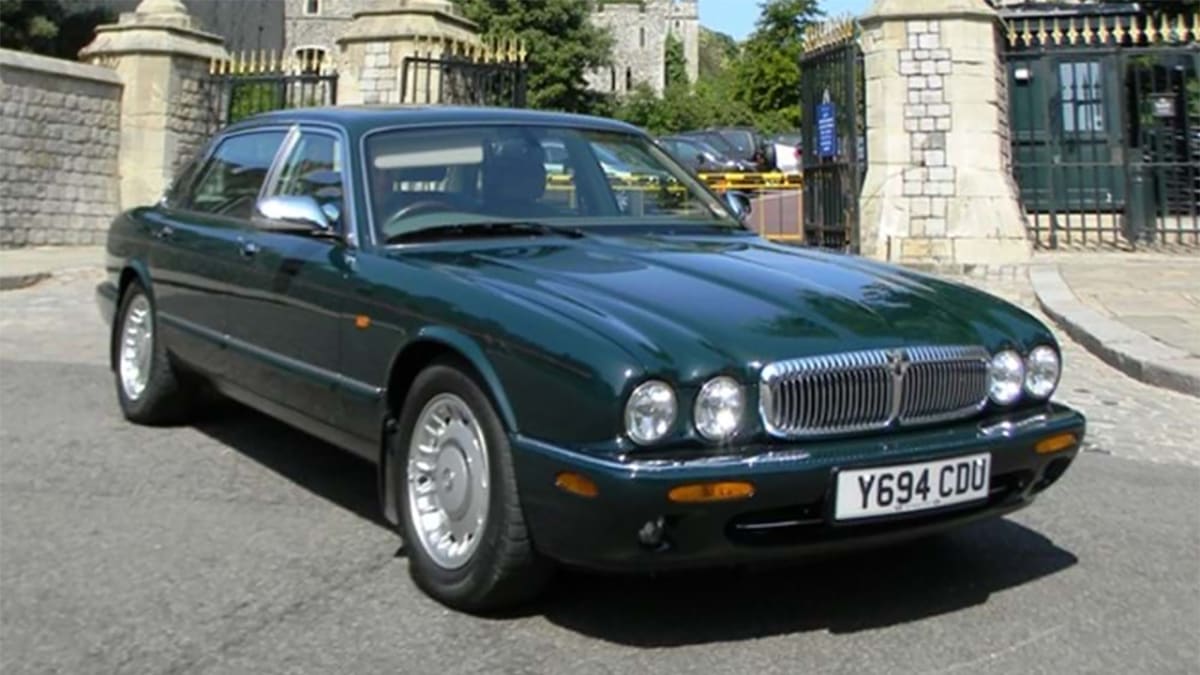 voiture de la reine d'angleterre