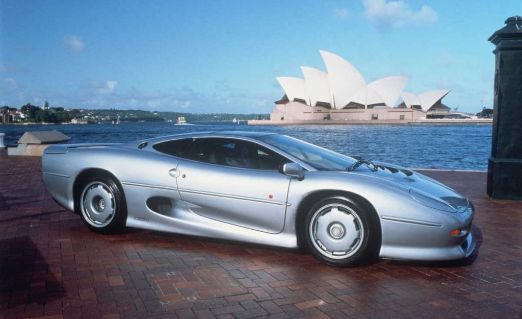 Jaguar XJ220