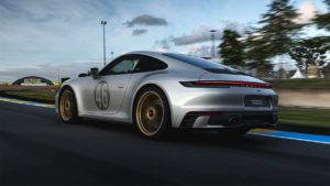 La Porsche 911 Carrera GTS Le Mans Centenaire Edition