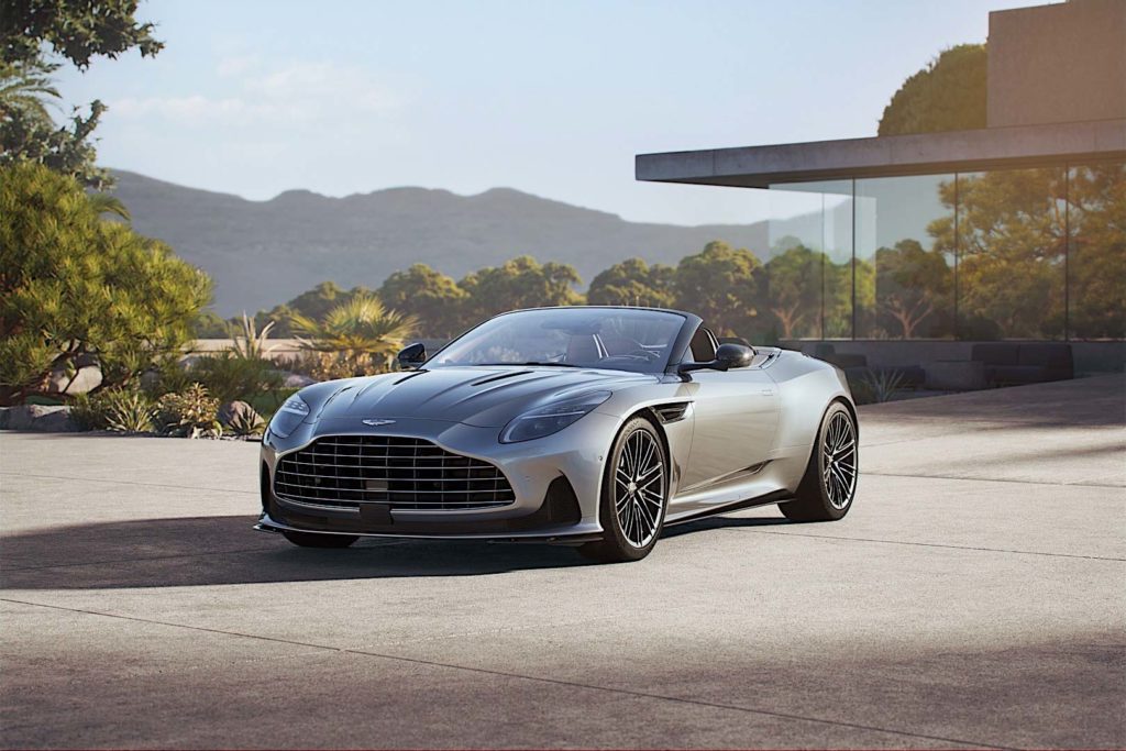 Aston Martin DB12 Volante 2024