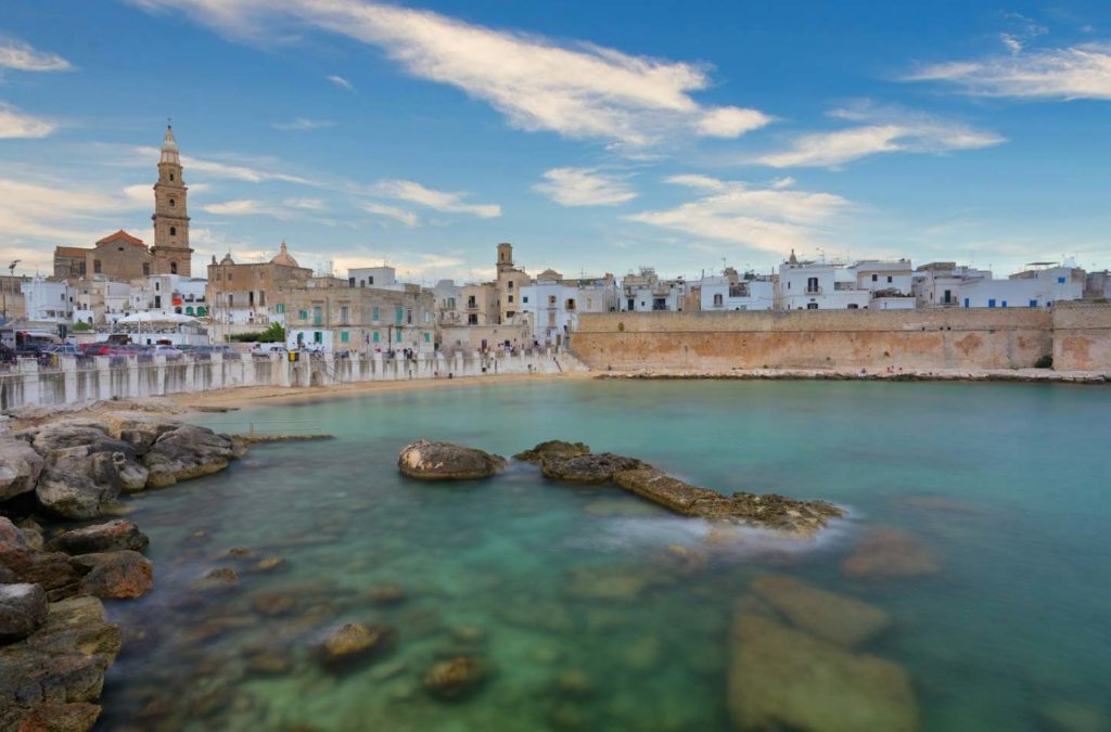 Monopoli et ses plages aux eaux turquoises