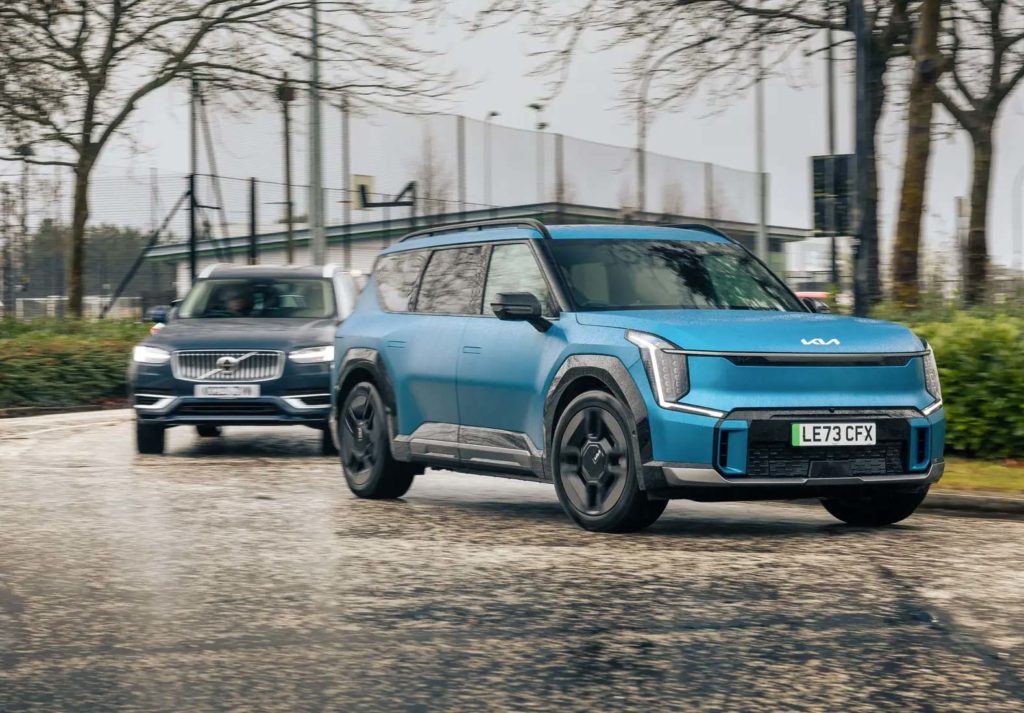 Kia EV9 vs Volvo XC90: Le Duel des SUV Familiaux