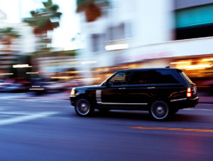 Tarifs US : Jaguar Land Rover stoppe ses exportations