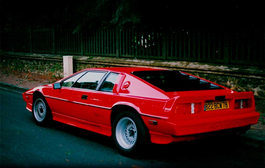 Acheter une Lotus Esprit d'occasion : guide complet