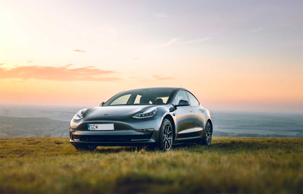 Tesla : une stratégie d’autonomie énergétique à grande échelle